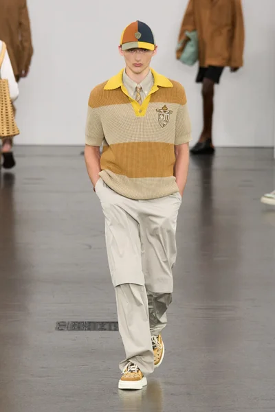 Look 43